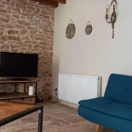 Bienvenue Au Barail, Maison En Pleine Nature Hébergement de vacances *